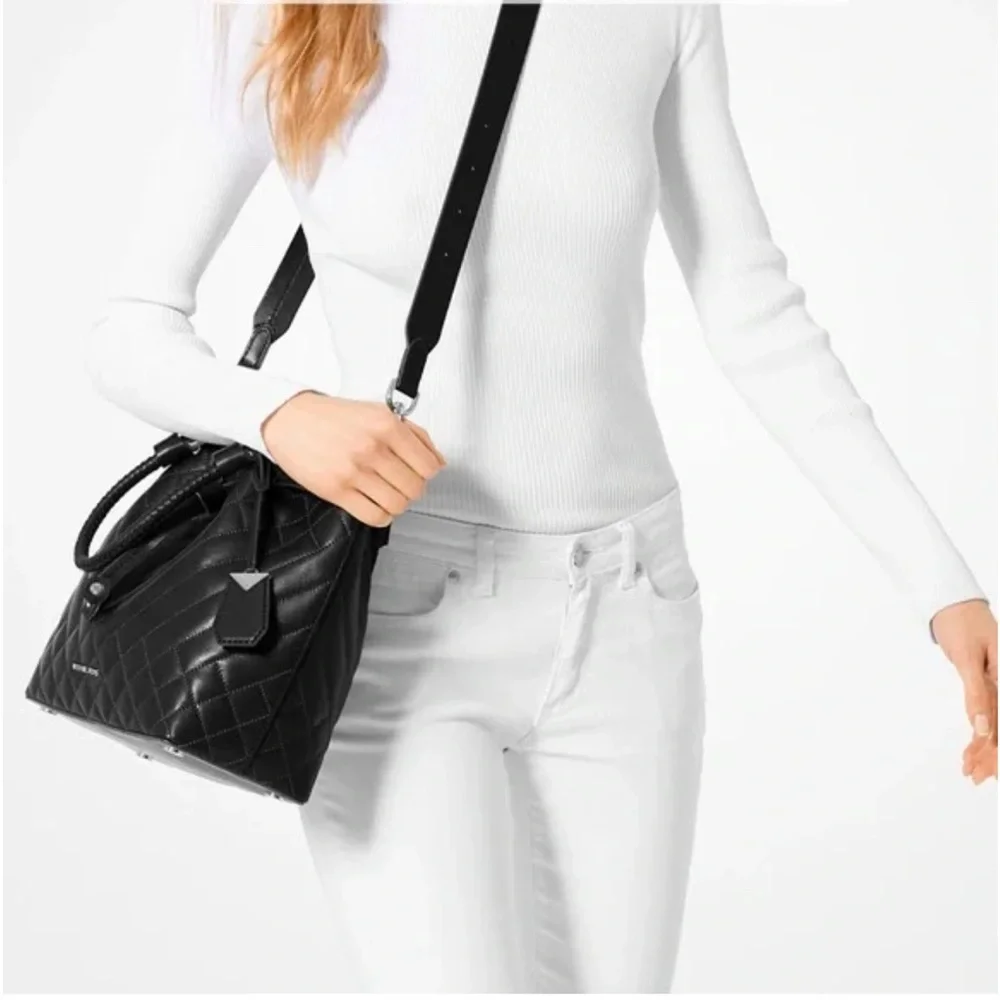 Michael Kors Blakely Medium Bucket Messenger Bag Black Quilted Leather